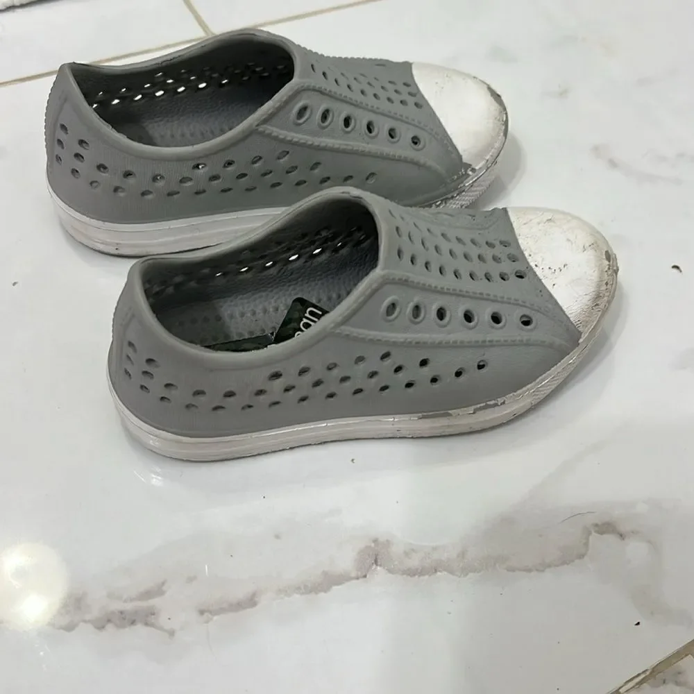 Gray and White Rubber Slip on Sandals - Toddler Boys Shoes - Size 7